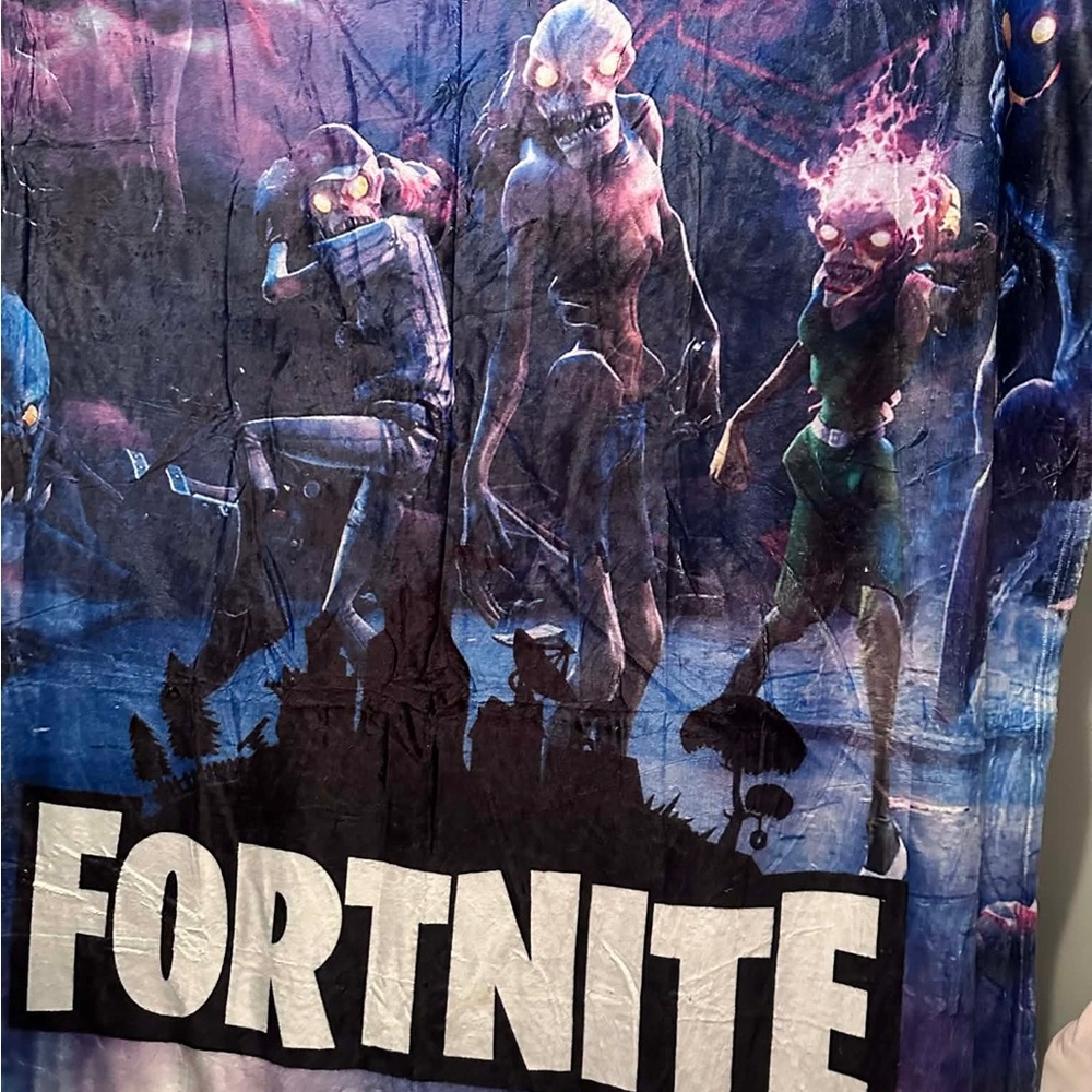 Fortnite Themed Blanket - Blue and Purple